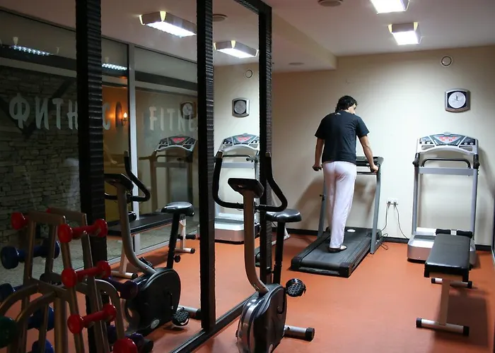 & Holidays - Free Parking