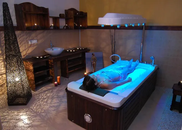 & Holidays - Free Parking Ξενοδοχείο