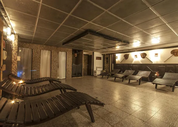 & Holidays - Free Parking Μπάνσκο