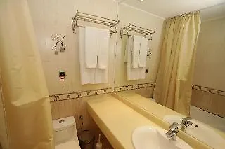 & Holidays - Free Parking Ξενοδοχείο 4*