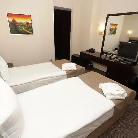 & Holidays - Free Parking Bansko