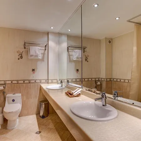 Hotel & Holidays - Free Parking Bansko