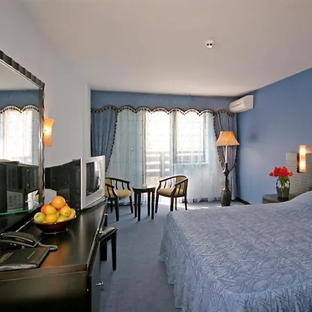 & Holidays - Free Parking 반스코