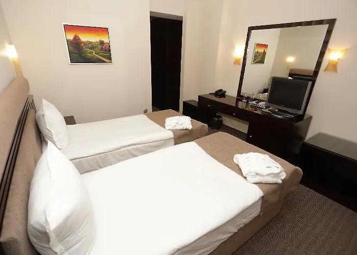 & Holidays - Free Parking Bansko