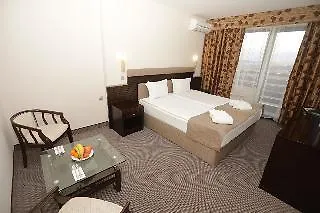 Szálloda & Holidays - Free Parking 4*