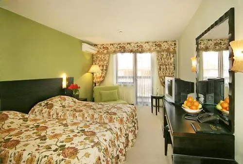 & Holidays - Free Parking Bansko