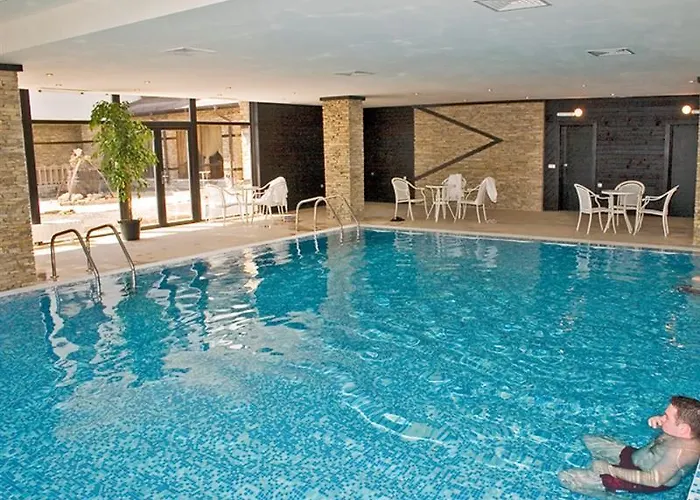 Szálloda & Holidays - Free Parking 4*