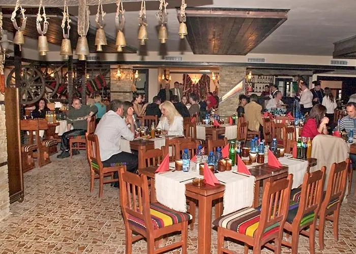 & Holidays - Free Parking